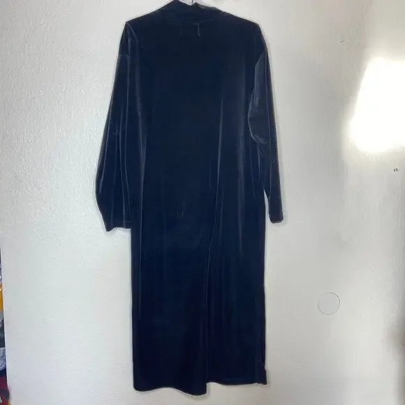 Vintage Comfort Exchange Velvet Pajamas - Picture 6 of 6